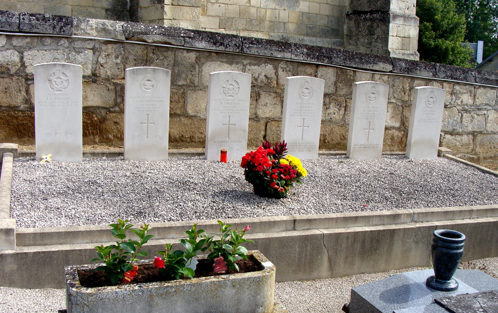 Rogers Crew Graves